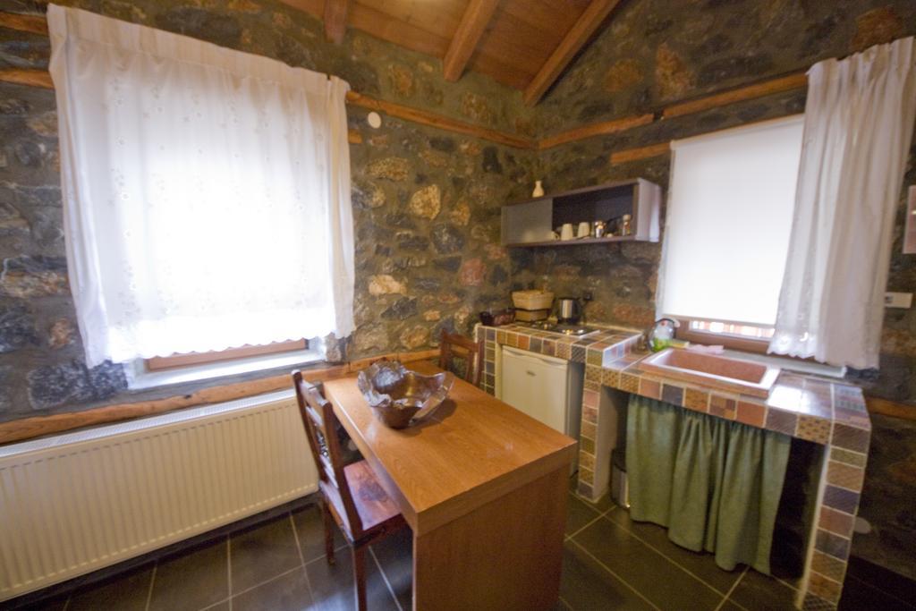 Onar Guesthouse Agios Athanasios  Exterior foto